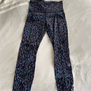 Lululemon Athletica Blue and Black Patterned Leggings